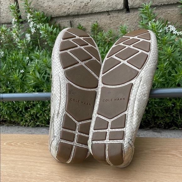 Cole Haan Snakeskin Embossed Loafers Size 9.5 - Picture 8 of 11